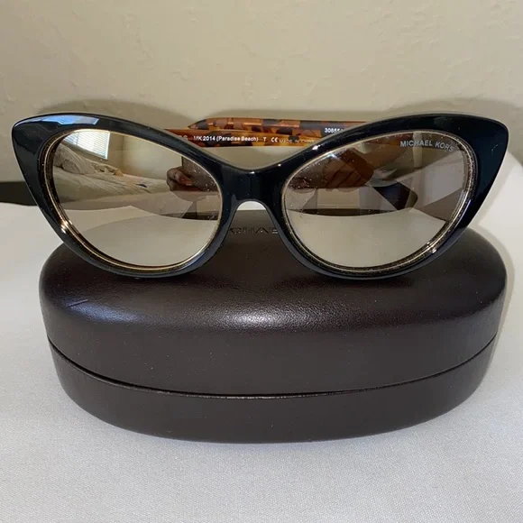 Michael Kors | Accessories | Michael Kors Women Glasses  display picture 2